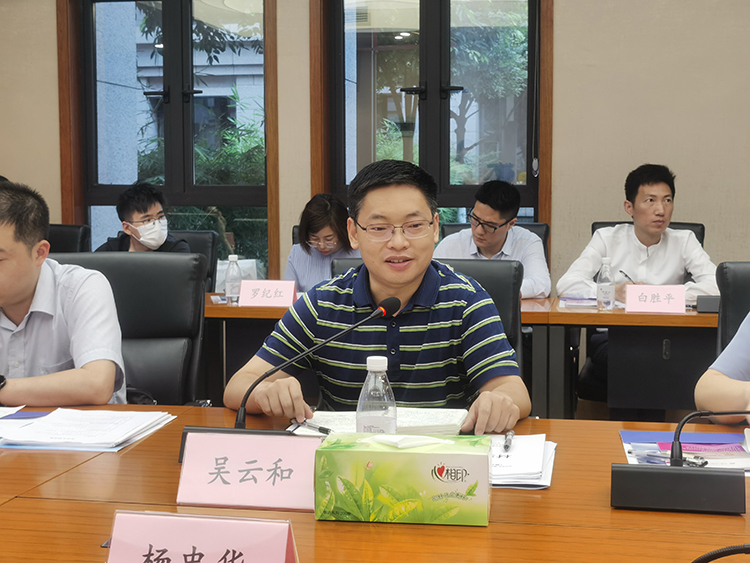 重慶頒發首批行政辦事員技能等級證書 以專業化培訓強化服務效能