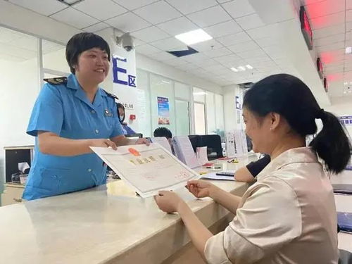 瀘州敘永發出四川首張“僅銷售預包裝食品”經營備案憑證 簡政放權助力食品行業創新發展